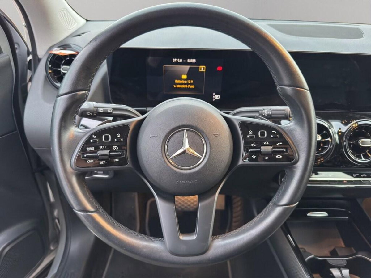 Mercedes-Benz GLA SUV 200 d Business Extra auto (10)