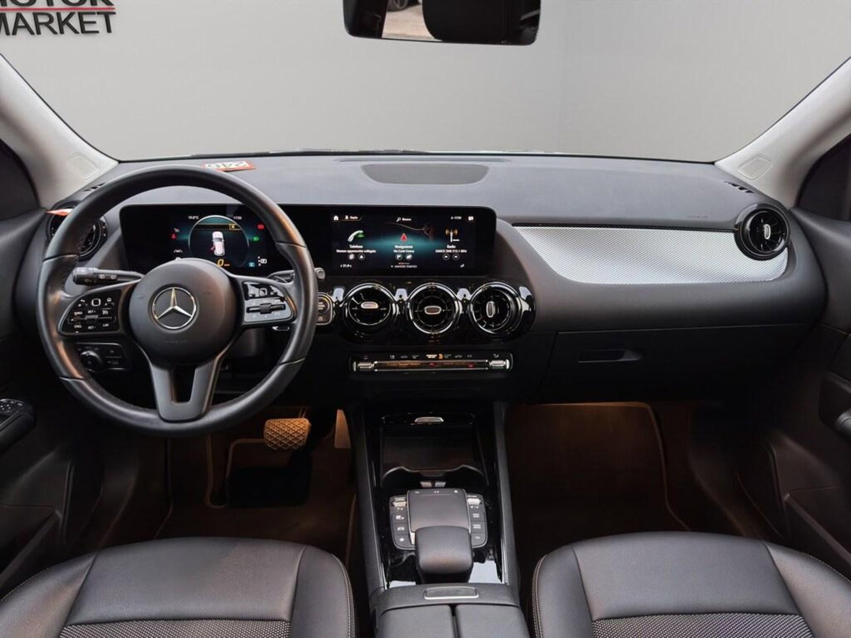 Mercedes-Benz GLA SUV 200 d Business Extra auto (13)
