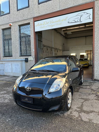Toyota Yaris 1.0 5 porte Now usata