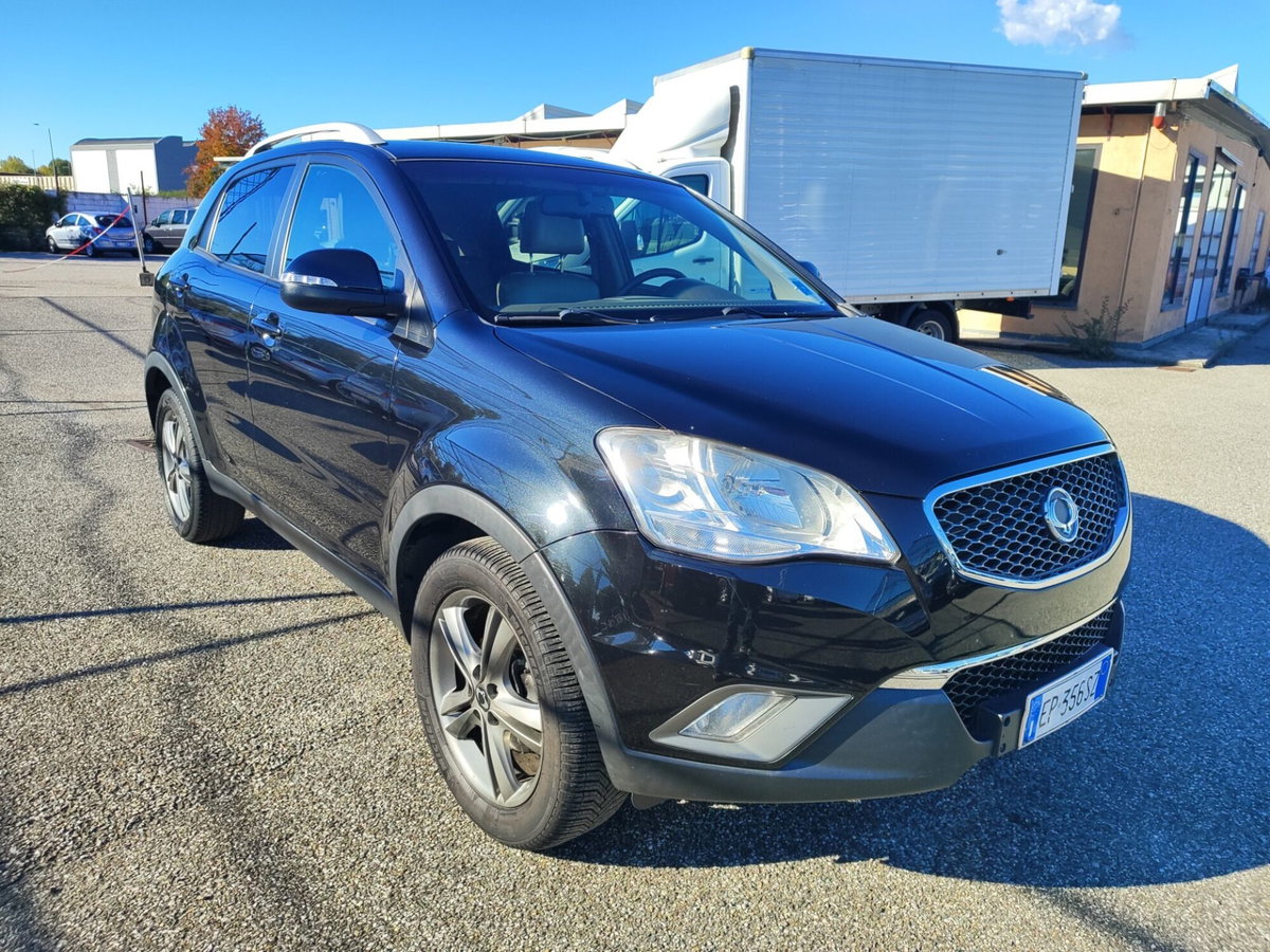 Ssangyong Korando 2.0 e-XDi 175 CV 2WD MT Classy Navi (8)