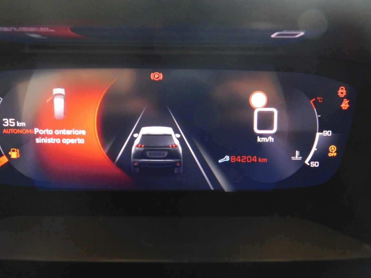Peugeot 2008 PureTech 100 S&S Allure (10)