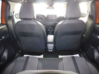 Peugeot 2008 PureTech 100 S&S Allure (16)
