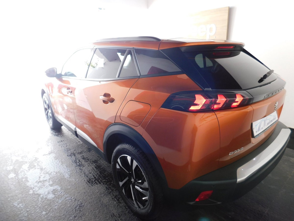 Peugeot 2008 PureTech 100 S&S Allure (17)