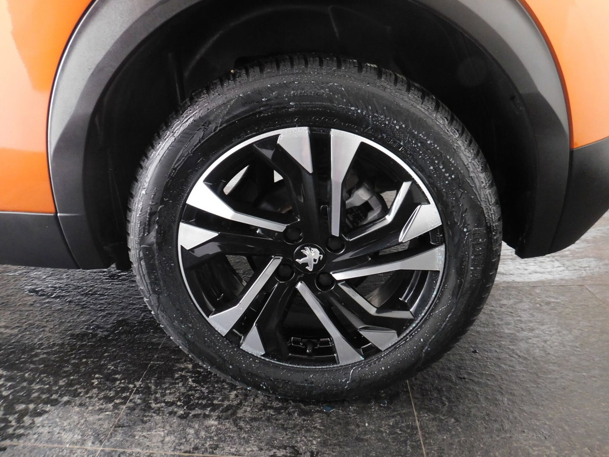 Peugeot 2008 PureTech 100 S&S Allure (6)