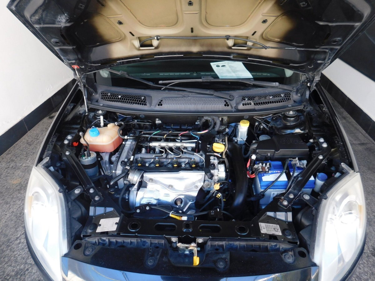 Fiat Bravo 1.6 MJT 105 CV DPF Emotion (11)
