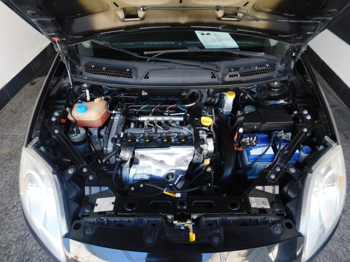 Fiat Bravo 1.6 MJT 105 CV DPF Emotion (12)