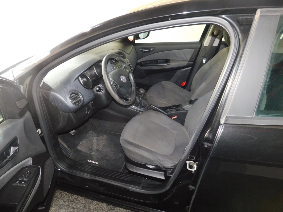 Fiat Bravo 1.6 MJT 105 CV DPF Emotion (7)