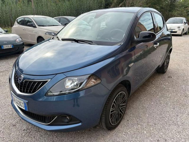 Lancia Ypsilon 1.0 FireFly 5 porte S&S Hybrid Gold Plus