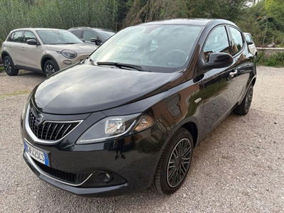 Lancia Ypsilon 1.0 FireFly 5 porte S&S Hybrid Gold Plus usata