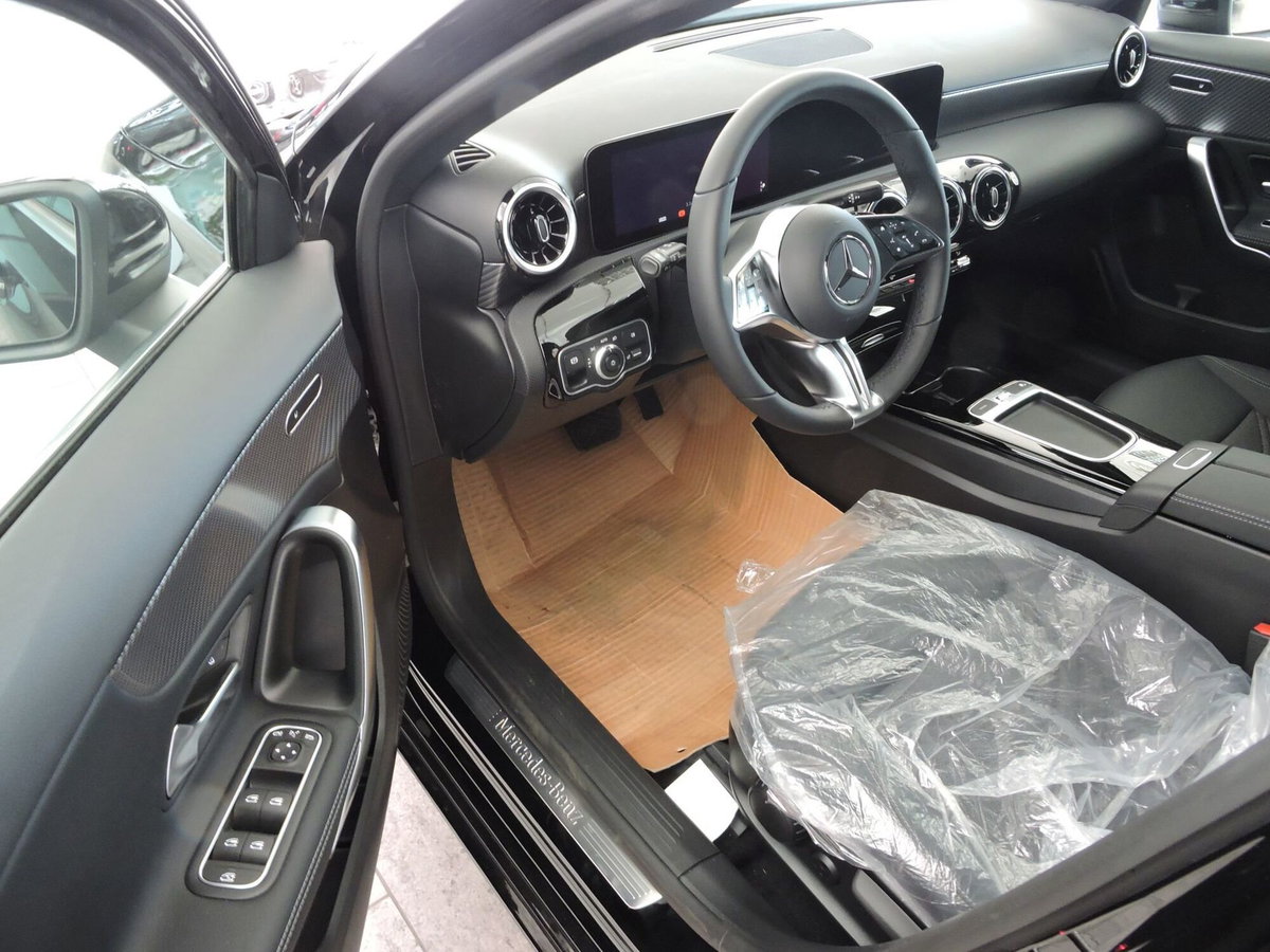 Mercedes-Benz Classe A Sedan 180 Progressive Advanced Plus auto (11)
