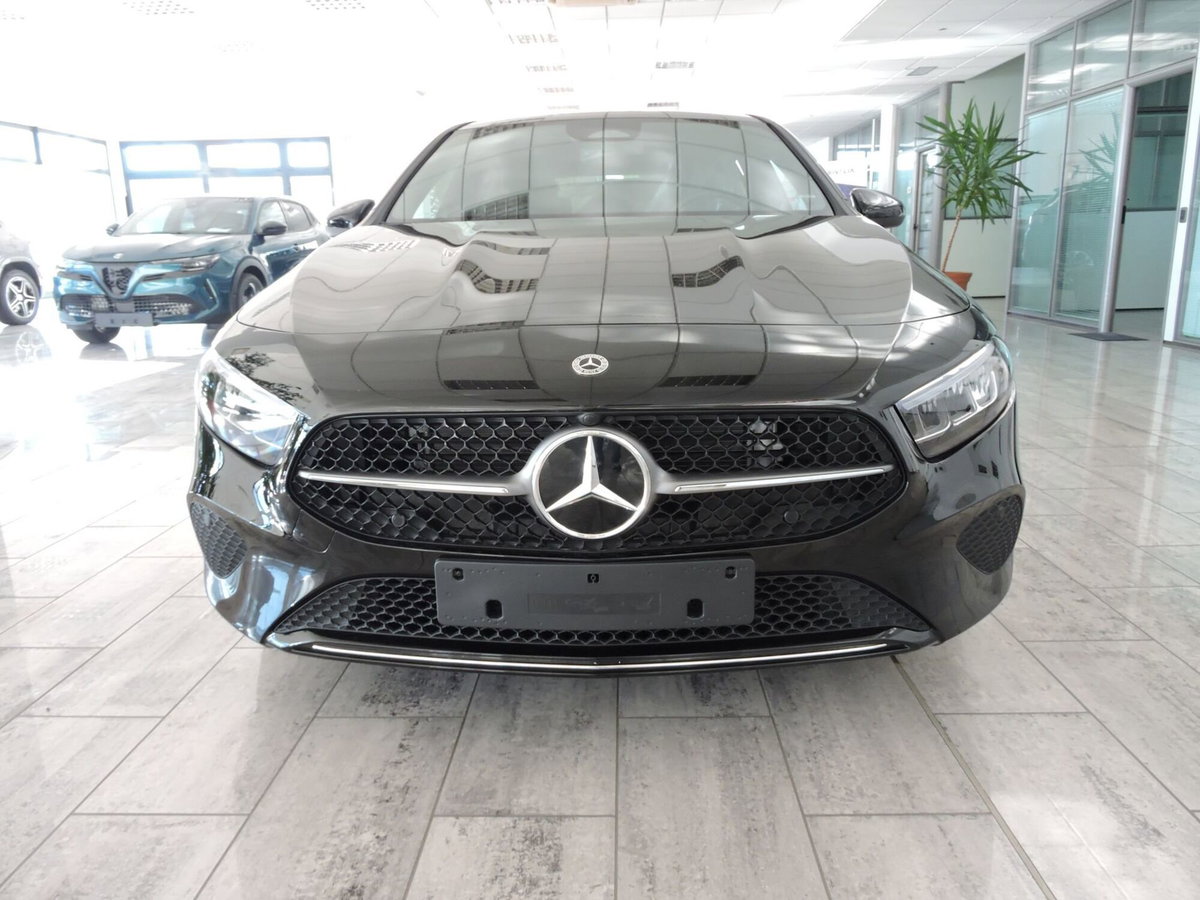 Mercedes-Benz Classe A Sedan 180 Progressive Advanced Plus auto (2)