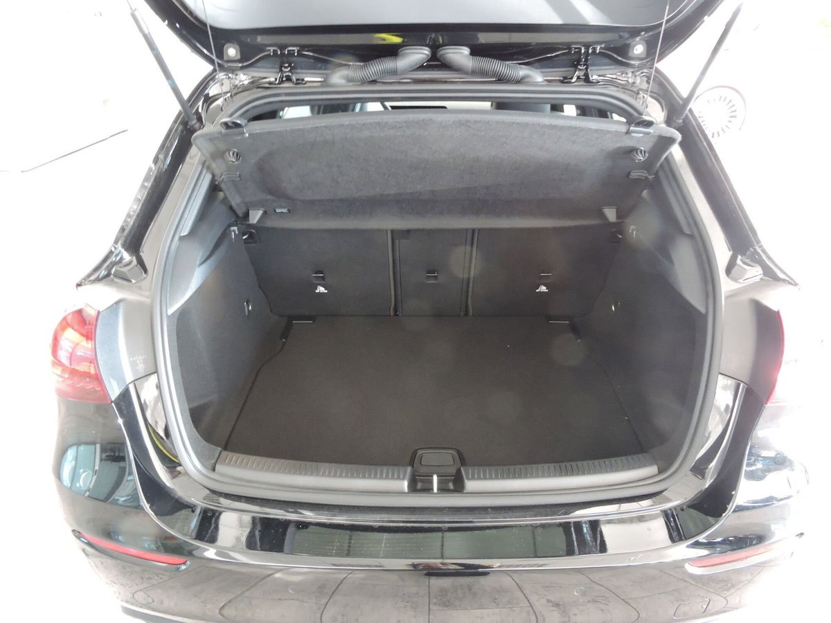 Mercedes-Benz Classe A Sedan 180 Progressive Advanced Plus auto (7)