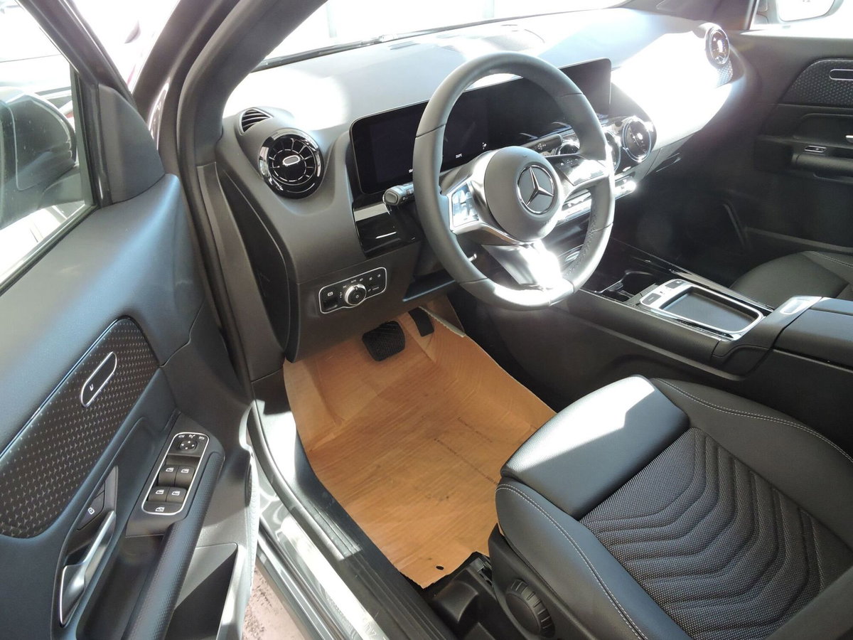 Mercedes-Benz GLA SUV 180 Advanced auto (10)