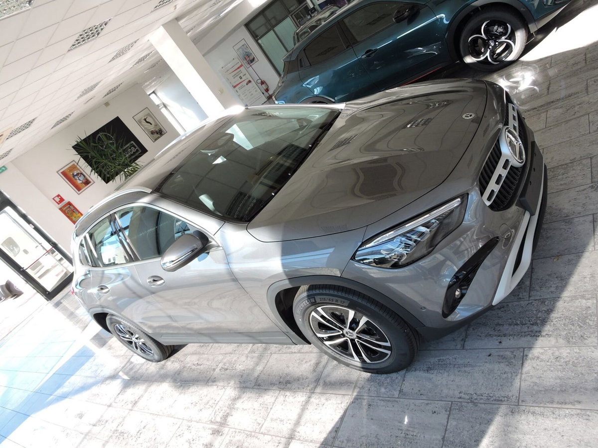 Mercedes-Benz GLA SUV 180 Advanced auto (3)
