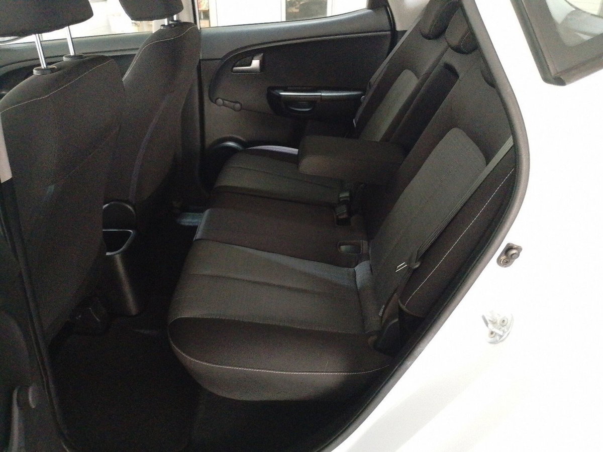 Kia Venga 1.4 CRDi 90CV Active (16)