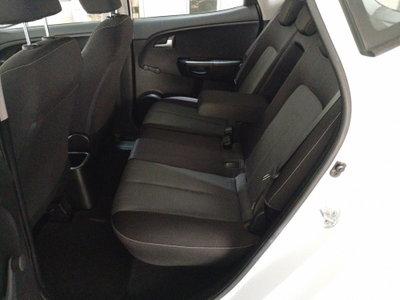 Kia Venga 1.4 CRDi 90CV Active (16)