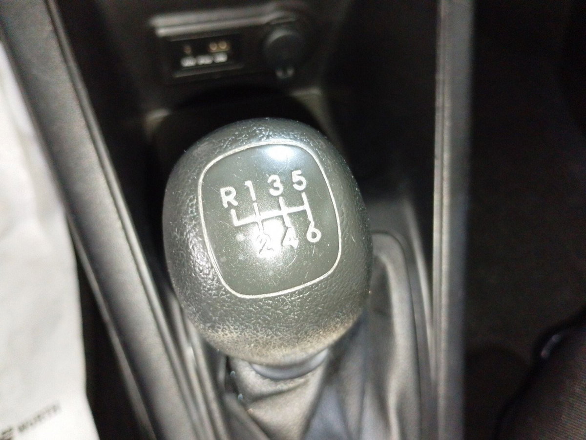Kia Venga 1.4 CRDi 90CV Active (20)