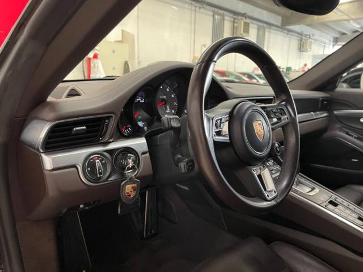 Porsche 911 Cabrio 3.0 Carrera 4S (11)