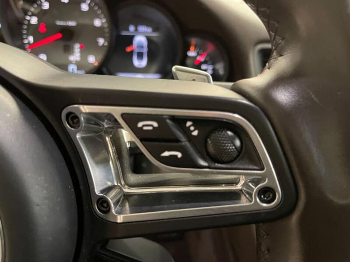 Porsche 911 Cabrio 3.0 Carrera 4S (20)