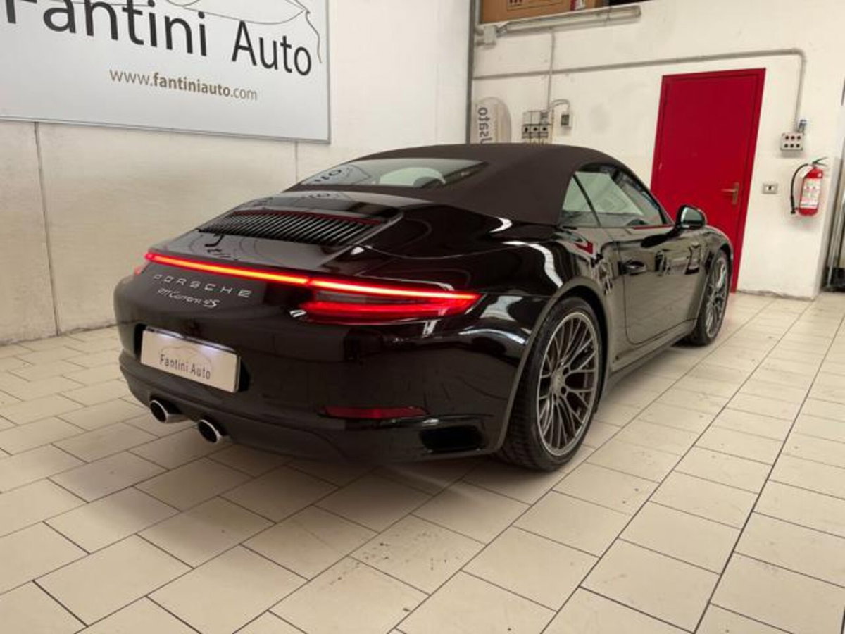 Porsche 911 Cabrio 3.0 Carrera 4S (3)