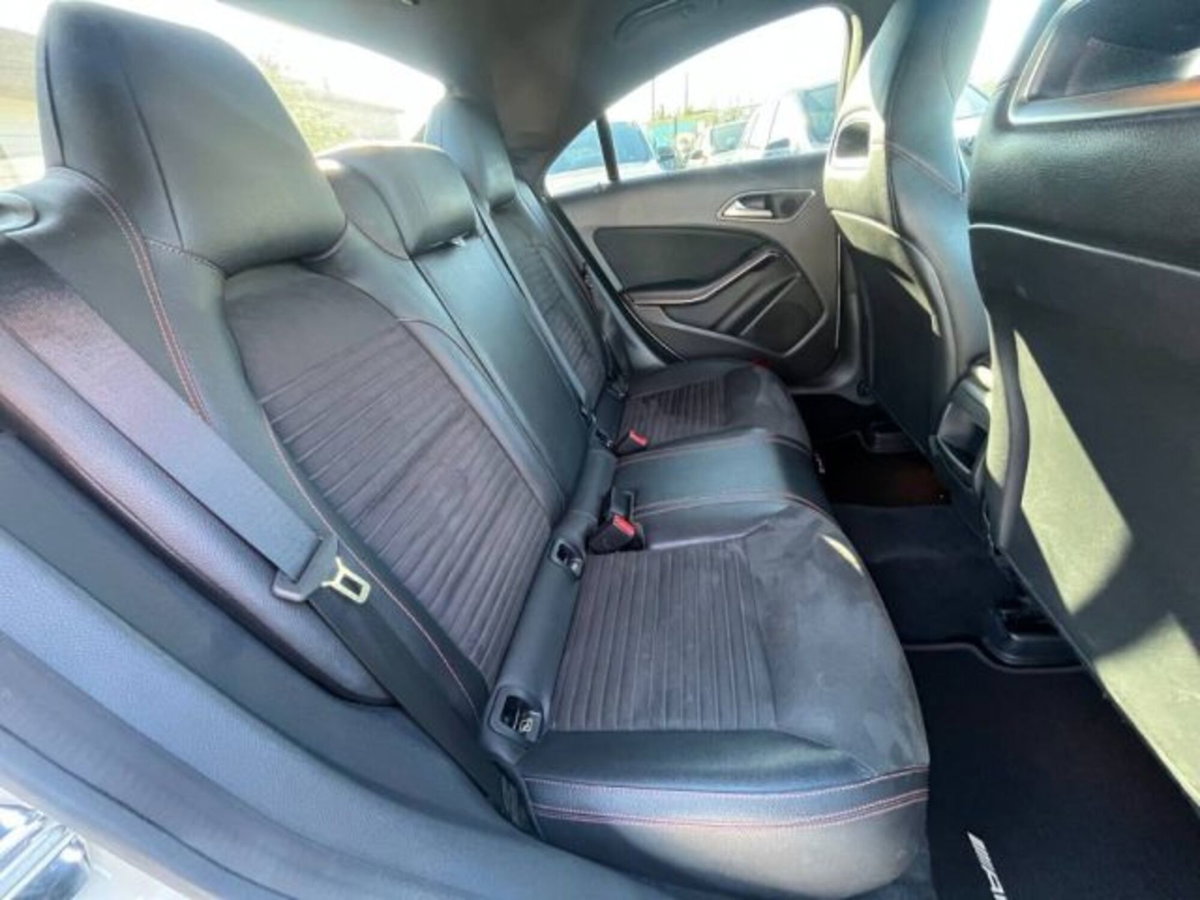 Mercedes-Benz CLA 200 d Automatic Sport (10)