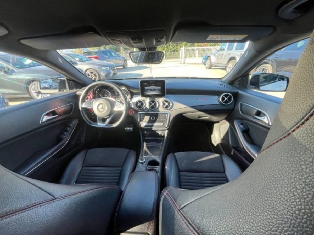 Mercedes-Benz CLA 200 d Automatic Sport (11)