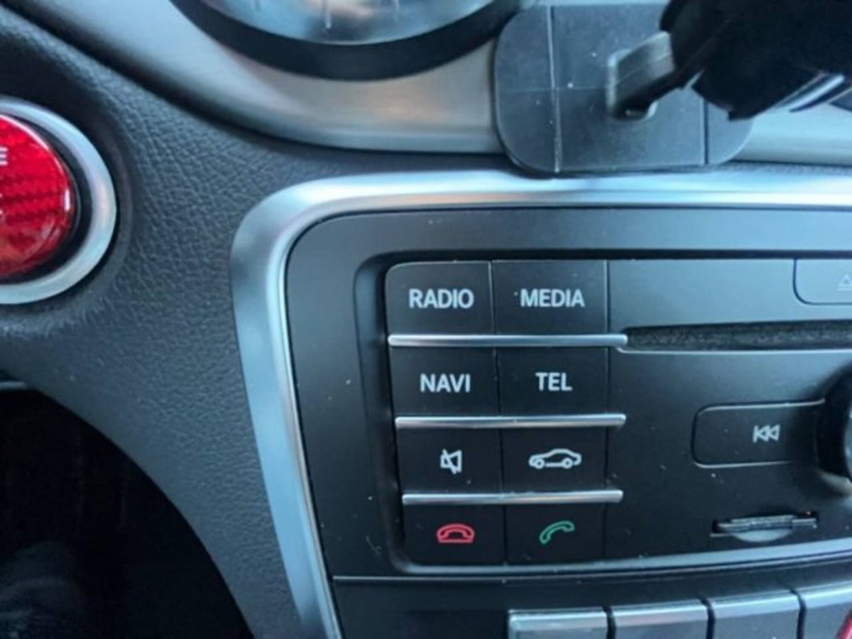 Mercedes-Benz CLA 200 d Automatic Sport (16)