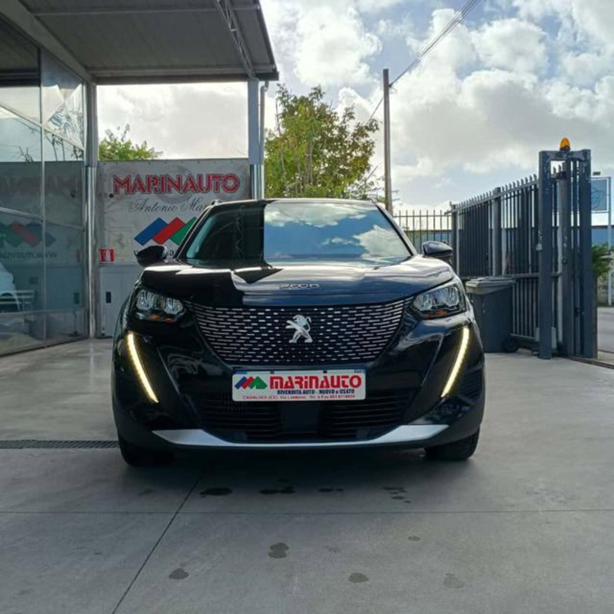 Peugeot 2008 BlueHDi 130 S&S EAT8 Allure Pack (2)