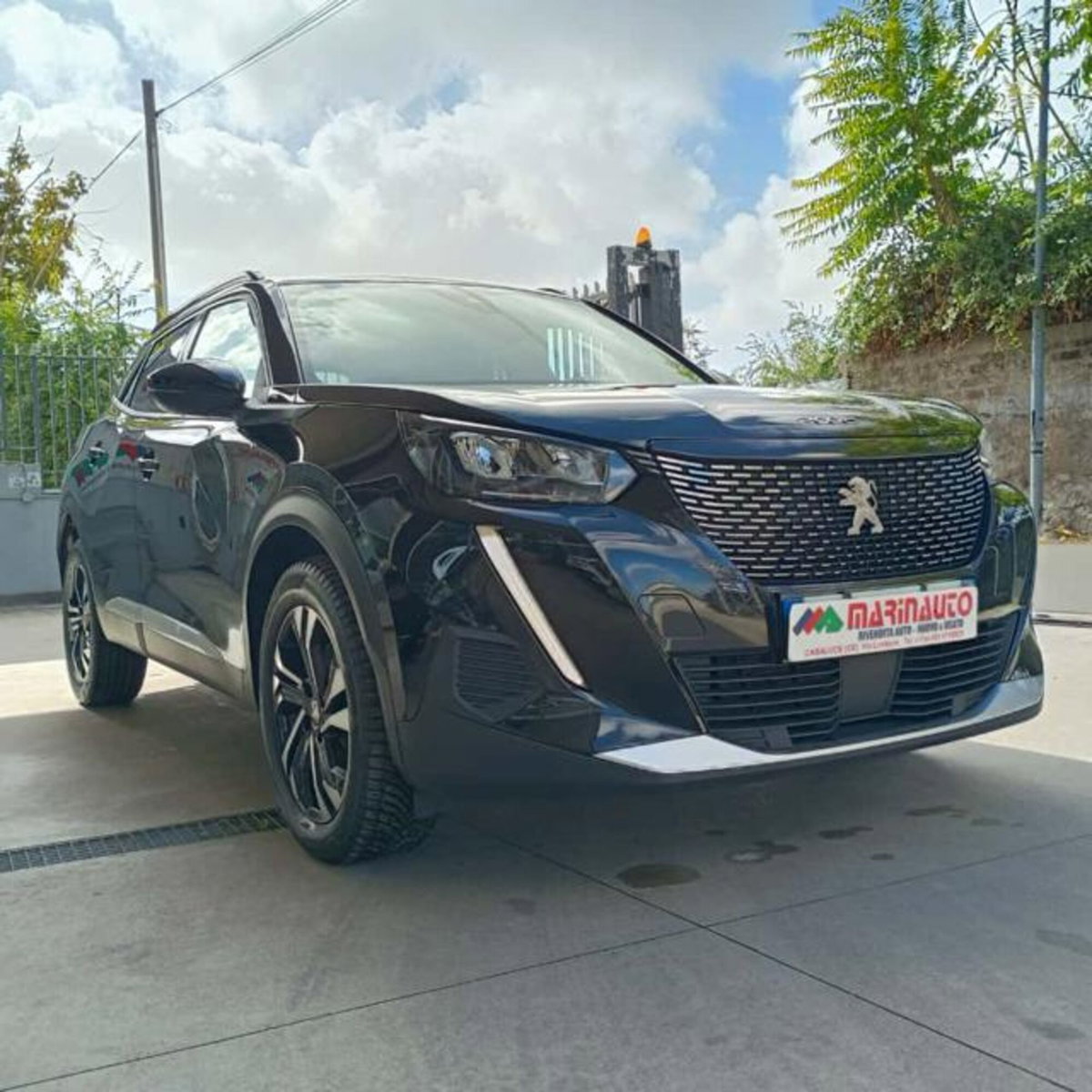 Peugeot 2008 BlueHDi 130 S&S EAT8 Allure Pack (4)