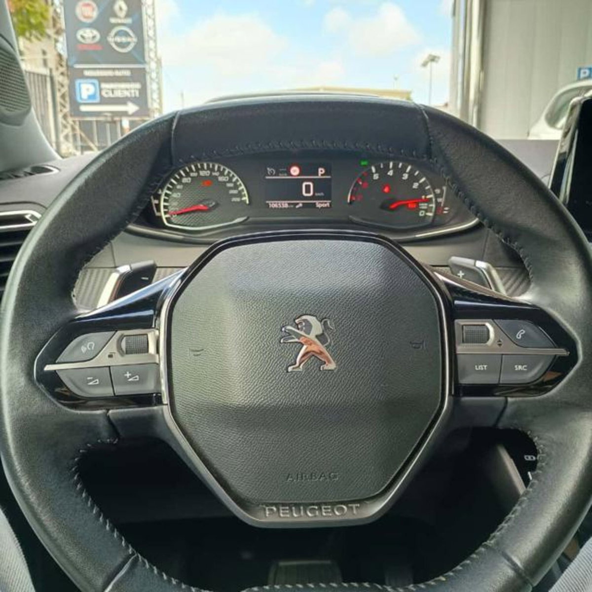 Peugeot 2008 BlueHDi 130 S&S EAT8 Allure Pack (9)