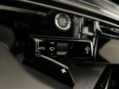 Peugeot 3008 1.2 hybrid GT Exclusive 145cv e-dcs6 (18)