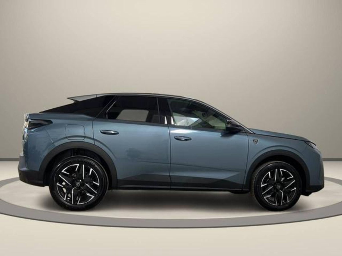 Peugeot 3008 1.2 hybrid GT Exclusive 145cv e-dcs6 (4)
