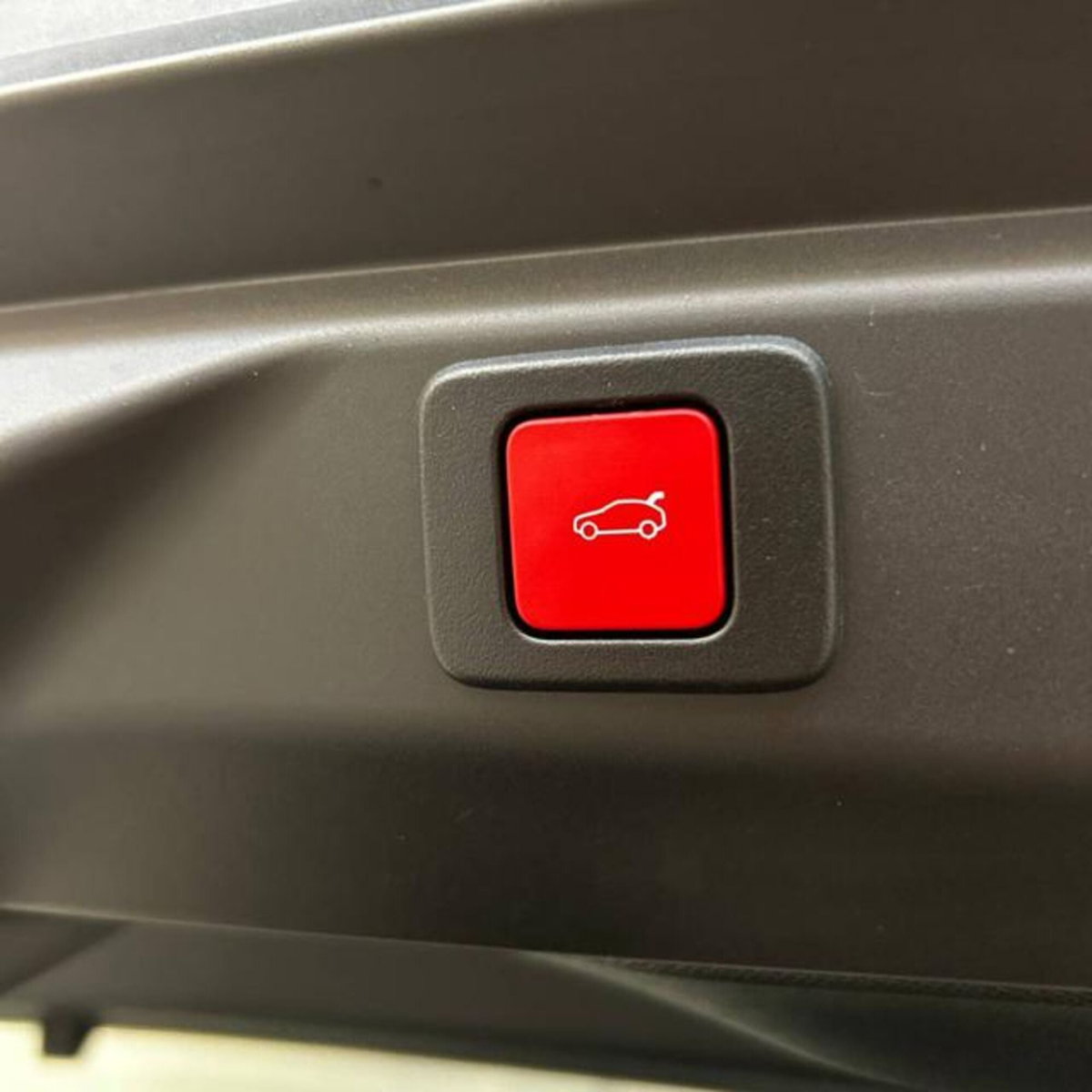Peugeot 3008 1.2 hybrid GT Exclusive 145cv e-dcs6 (8)