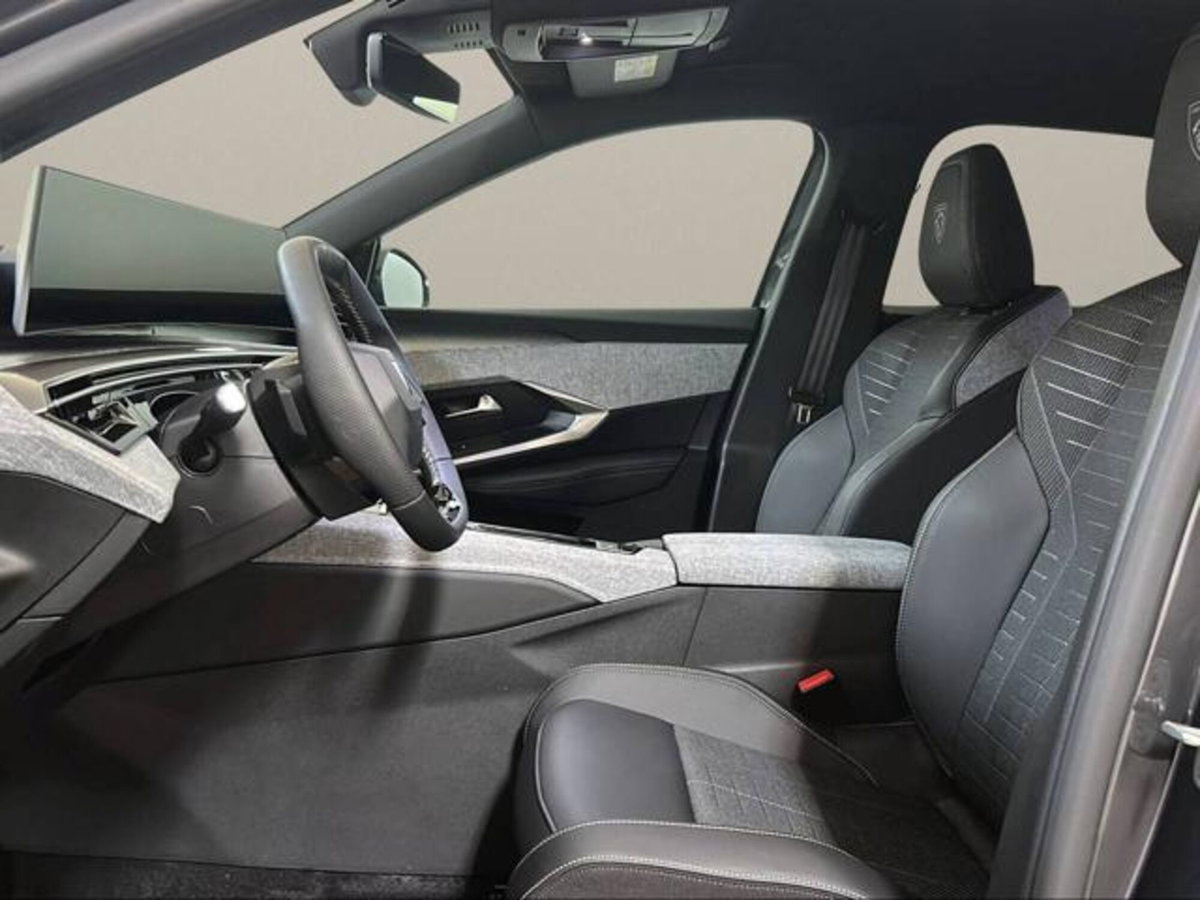Peugeot 3008 1.2 hybrid GT 145cv e-dcs6 (9)