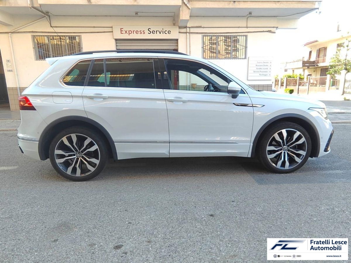 Volkswagen Tiguan 2.0 TDI 200 CV SCR DSG 4MOTION R-Line (13)