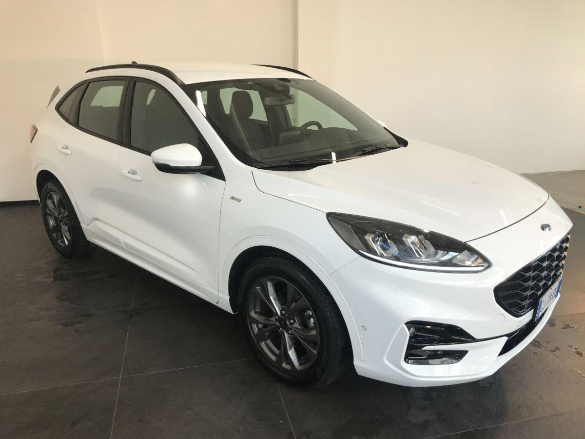Ford Kuga 1.5 TDCI 120 CV S&S 2WD ST-Line (3)