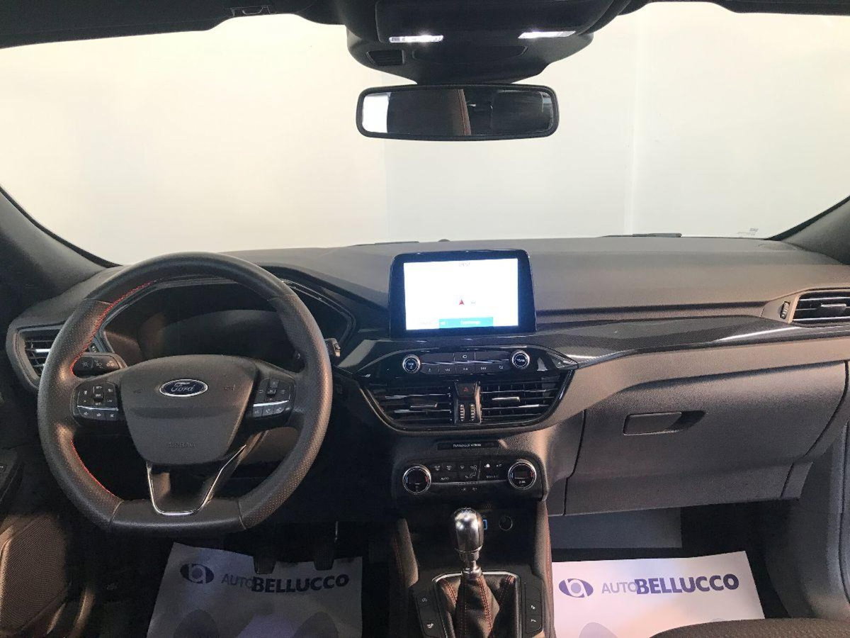 Ford Kuga 1.5 TDCI 120 CV S&S 2WD ST-Line (7)