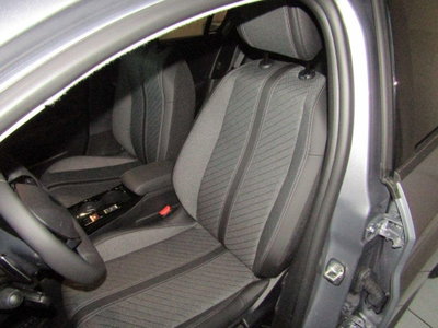 Peugeot 208 PureTech 100 Stop&Start EAT8 5 porte Allure Pack (8)