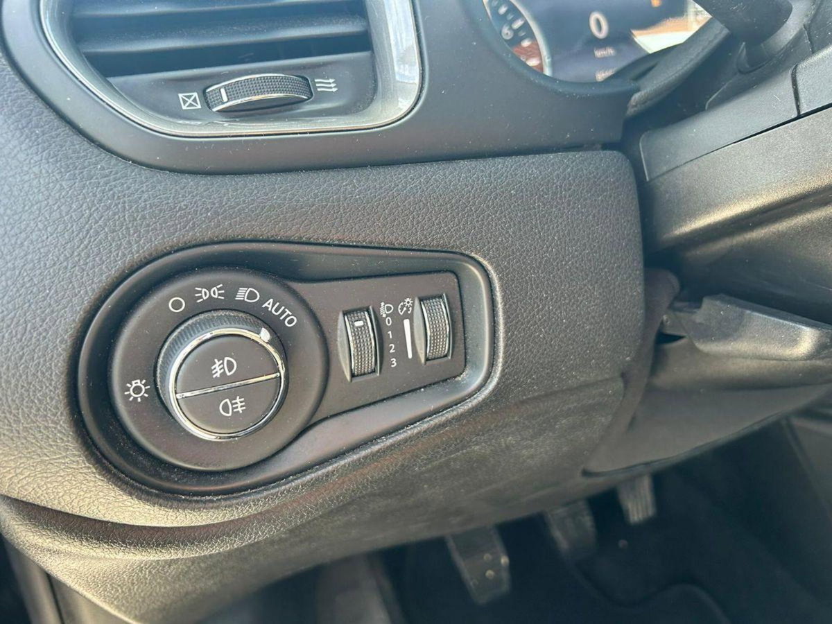 Jeep Renegade 1.0 T3 Limited (12)