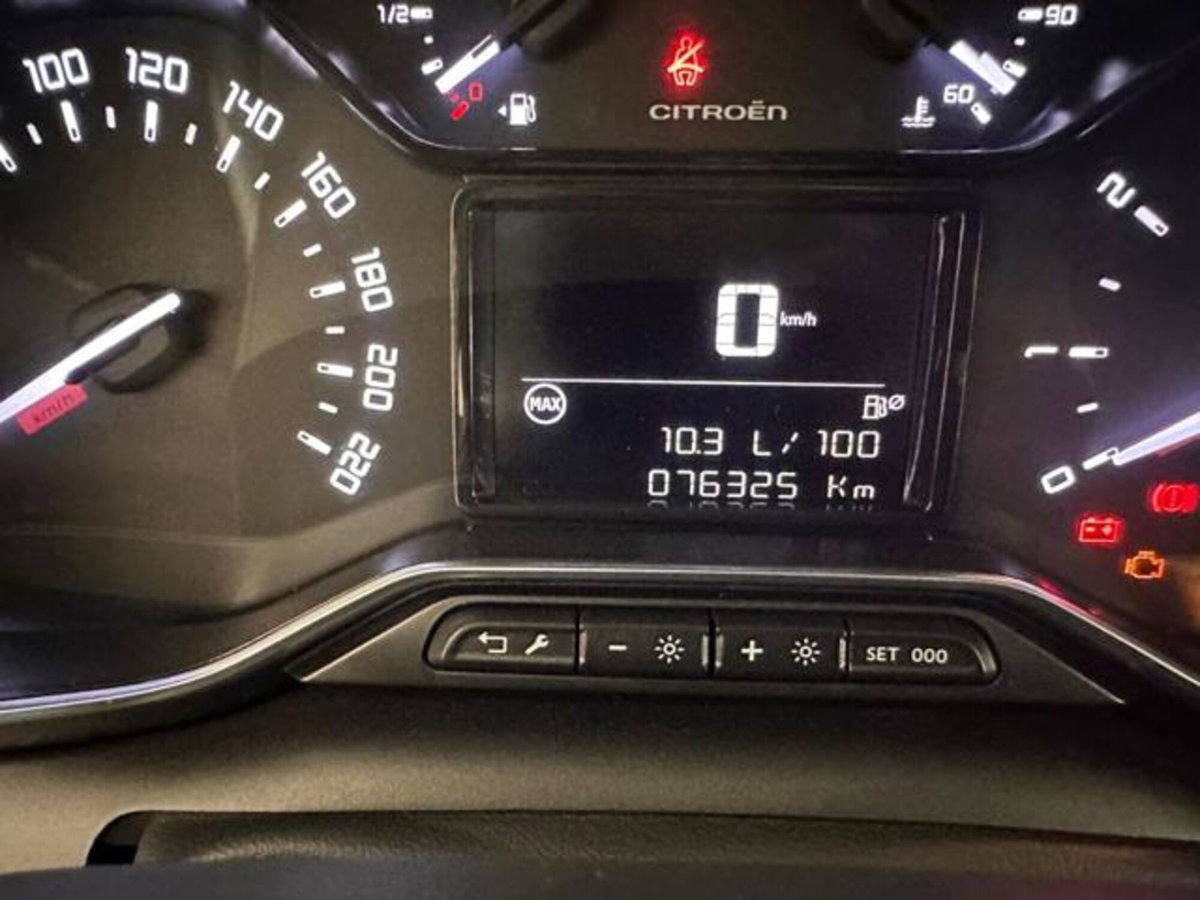 Citroen C3 Aircross BlueHDi 110 S&S Shine Pack (16)