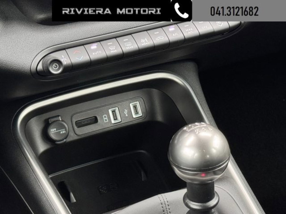 Jeep Avenger 1.2 turbo Altitude fwd 100cv (7)