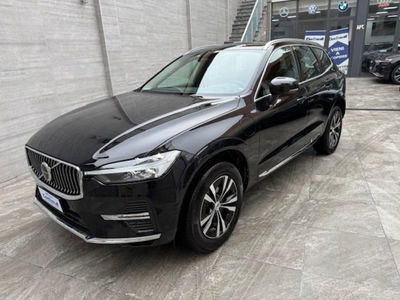 Volvo XC60 T6 Recharge AWD Plug-in Hybrid R-design usata