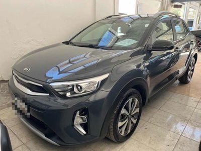 Kia Stonic 1.0 T-GDi 100 CV MHEV iMT Style usata