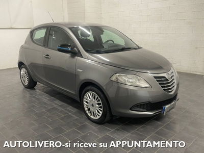 Lancia Ypsilon 1.2 69 CV 5 porte Silver usata