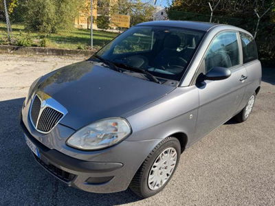 Lancia Ypsilon Multijet 16V Argento usata