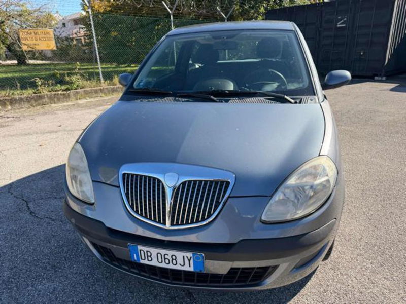 Lancia Ypsilon Multijet 16V Argento