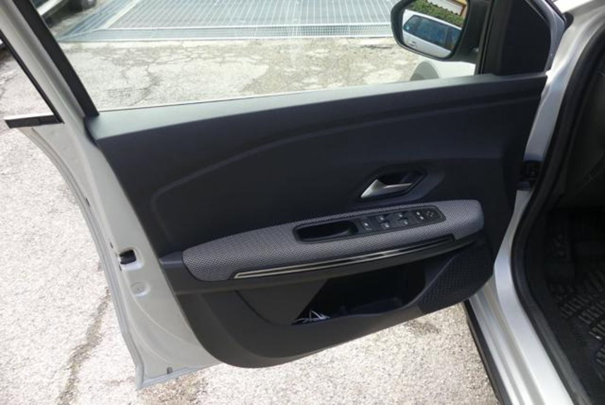 Dacia Jogger Jogger 1.0 TCe GPL 100 CV 7 posti Extreme (17)