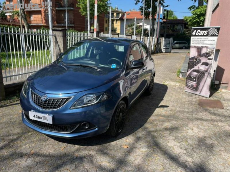 Lancia Ypsilon 1.0 FireFly 5 porte S&S Hybrid Ecochic A. Ferretti