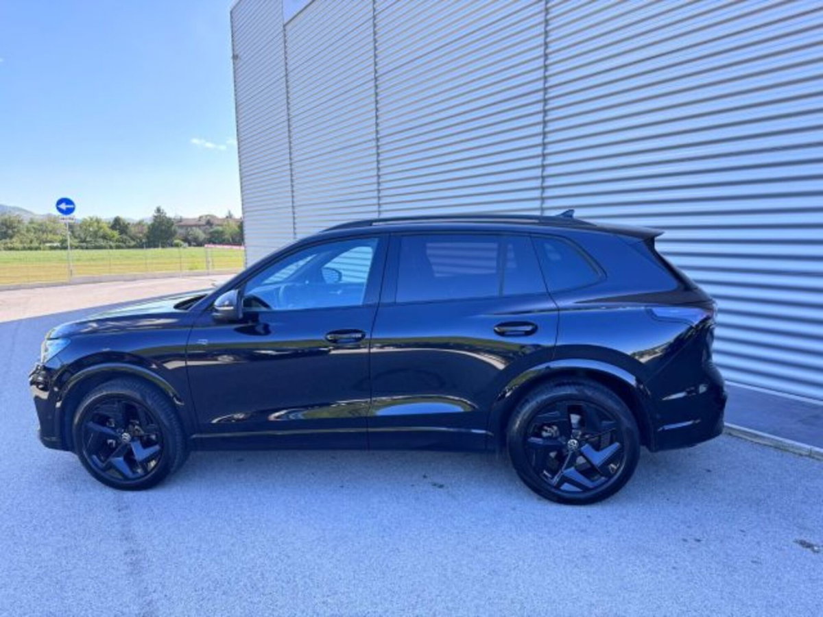 Volkswagen Tiguan 1.5 etsi R-Line 150cv dsg (8)