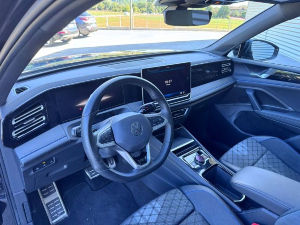 Volkswagen Tiguan 1.5 etsi R-Line 150cv dsg (9)